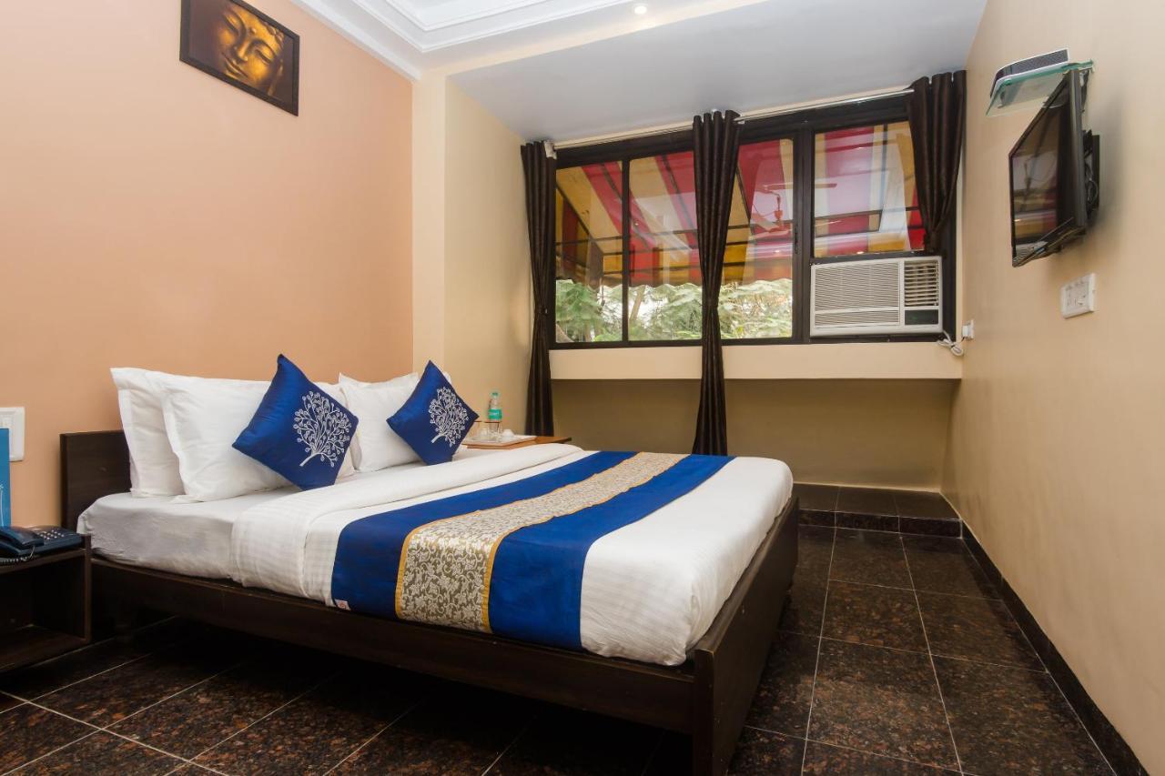 Hotel Shubham 판벨 외부 사진